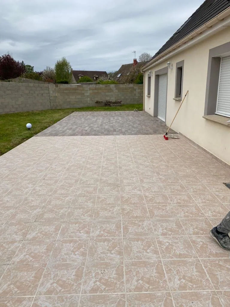 Terrasse extérieure réalisée par Car Sol